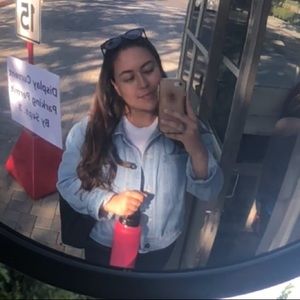 Meet your Posher, Kimberly